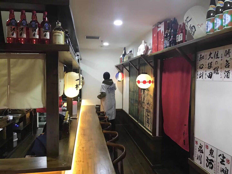 居酒屋室內(nèi)空氣治理